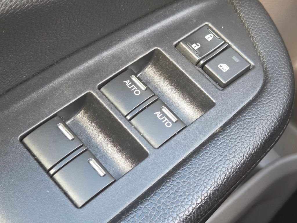 Used 2016  Honda EX-L image 26