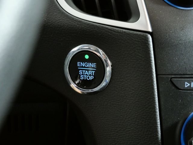 Certified Used 2018 Gold Ford SEL image 22