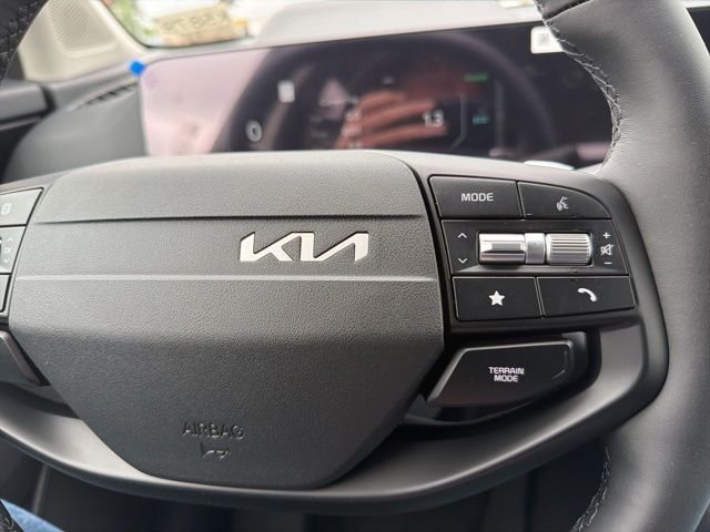 New 2026 Snow White Pearl Kia SX Prestige image 22
