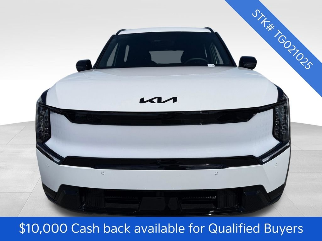 New 2026 Glacial White Kia Land AWD image 2