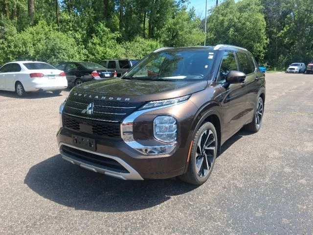 Used 2022 Mitsubishi Outlander SEL with VIN JA4J4VA84NZ071404 for sale in White Bear Lake, Minnesota