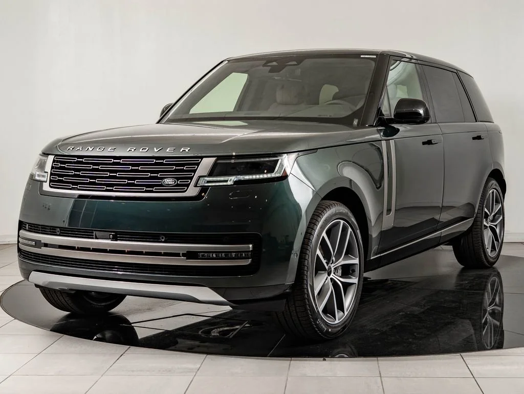 2026 Land Rover Range Rover 3.0 SE LWB 7's photo