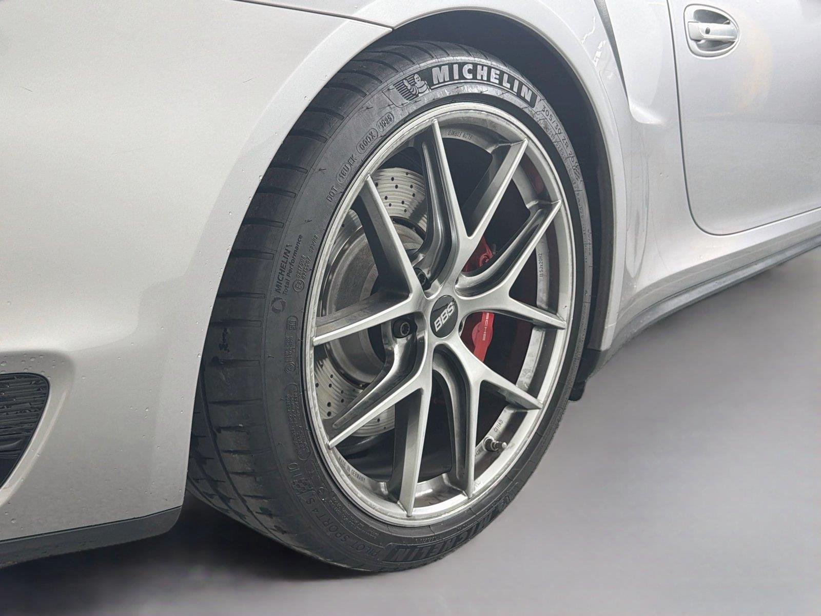 Certified Used 2015  porsche Turbo image 13
