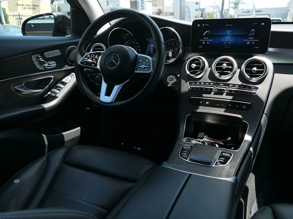 Used 2022 Gray Mercedes-Benz GLC 300 image 26