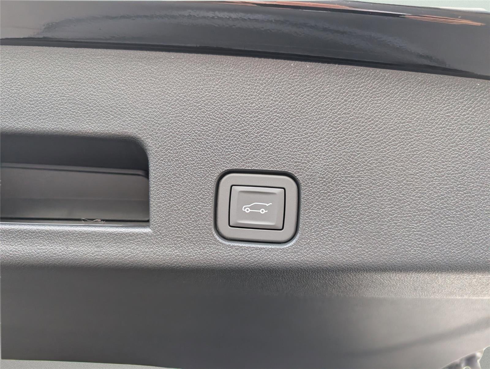 2026 Chevrolet Traverse LT - Photo 10