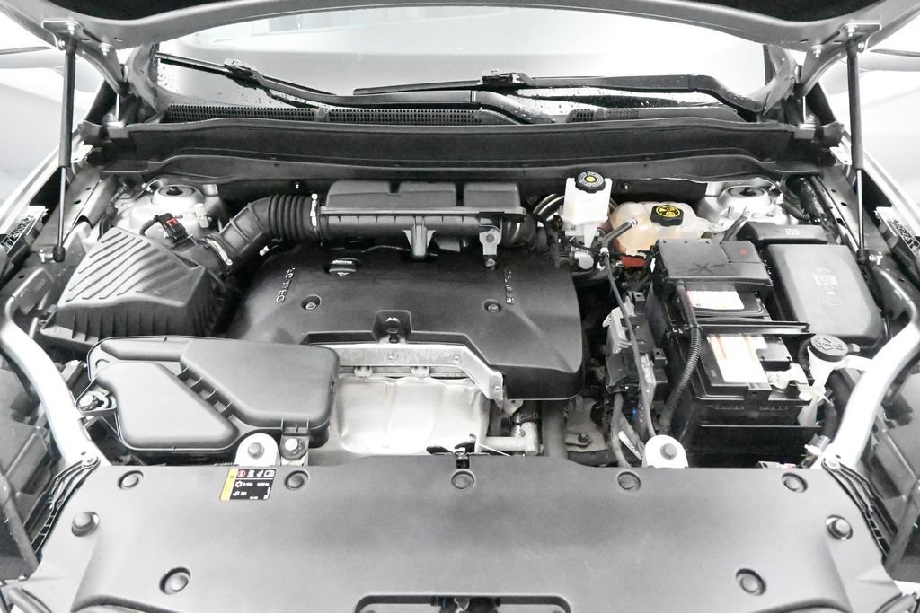 Used 2017 GALAXY SILVER METALLIC Buick Essence image 25