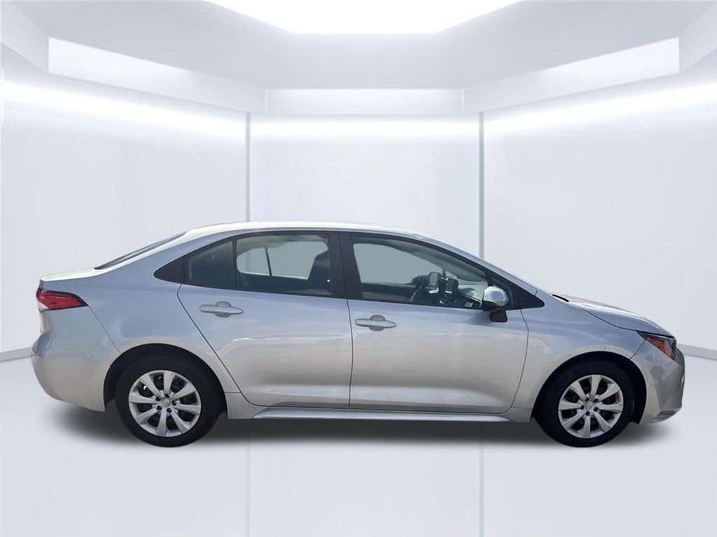 Used 2023 Silver Toyota LE image 11