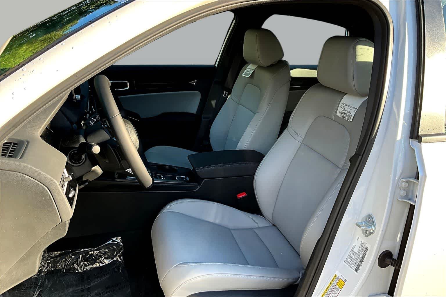 New 2026 Platinum White Pearl Honda Sport Touring image 14