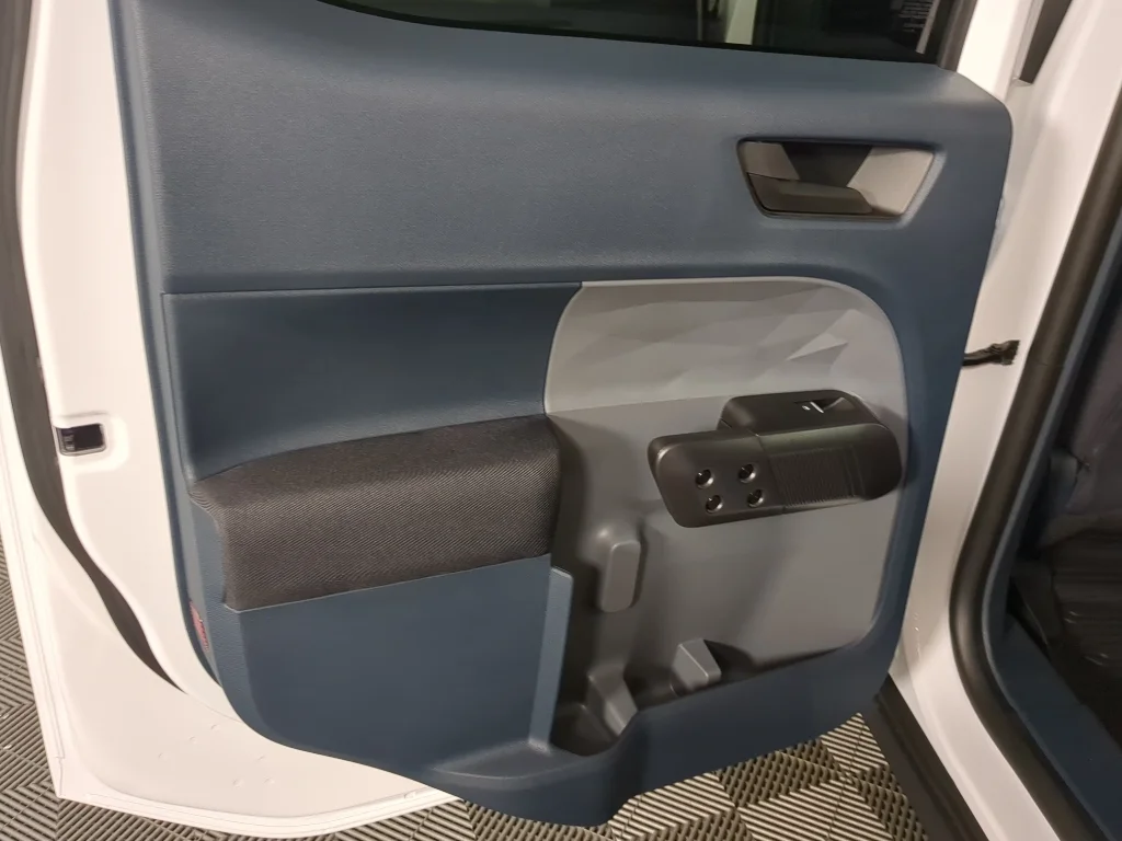 New 2026 Oxford White Ford XL image 25