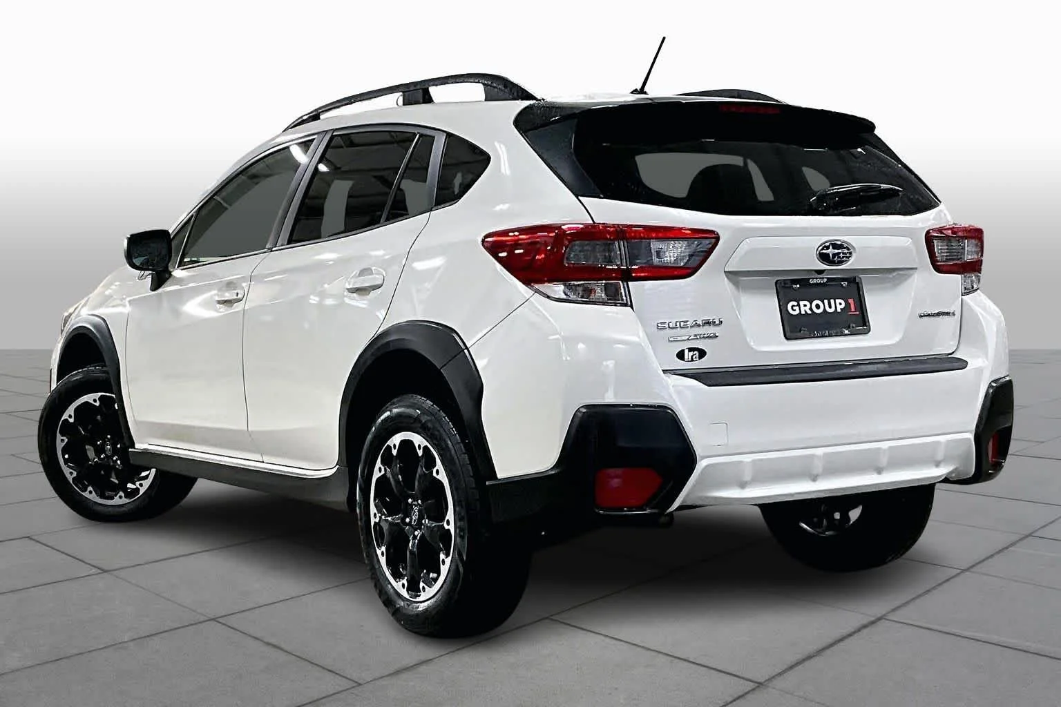 Used 2021 Crystal White Pearl Subaru  image 12