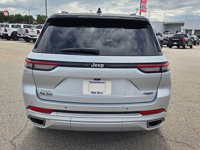 Used 2023 Silver Jeep Summit image 11