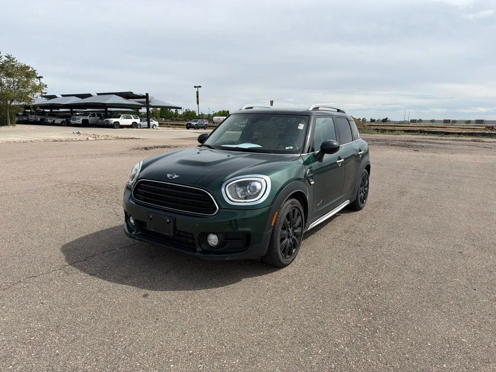 Used 2017 Green MINI  image 1