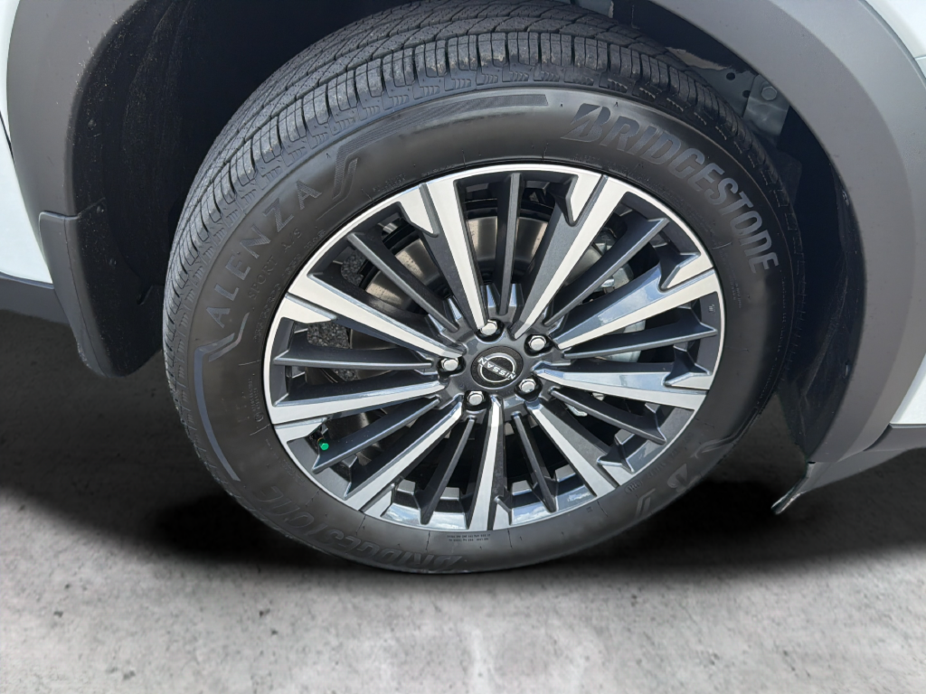 New 2026 White Nissan Platinum image 59