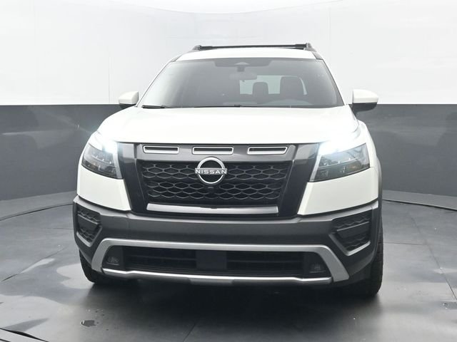 Used 2025 Glacier White Nissan Rock Creek image 5