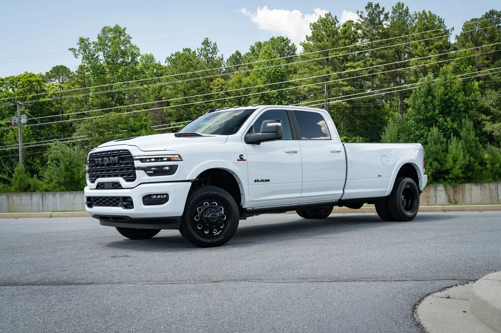 New 2026 Bright White Clear-Coat Exterior Paint RAM Limited image 3
