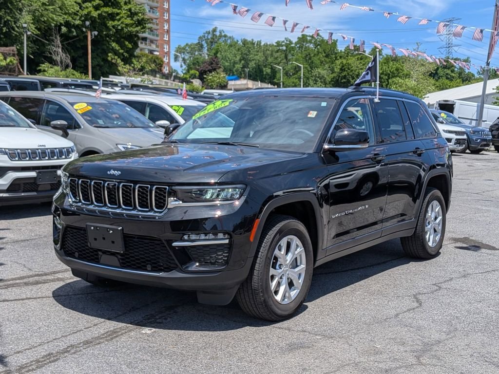 Used 2023 Black Jeep Limited image 1