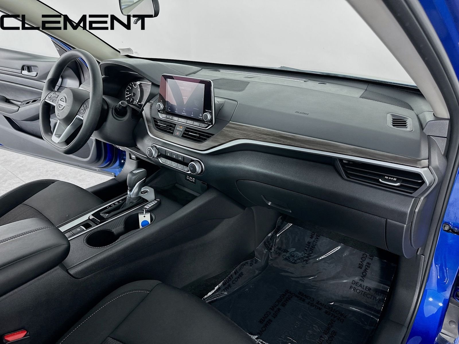 2025 Nissan Altima SV - Photo 33