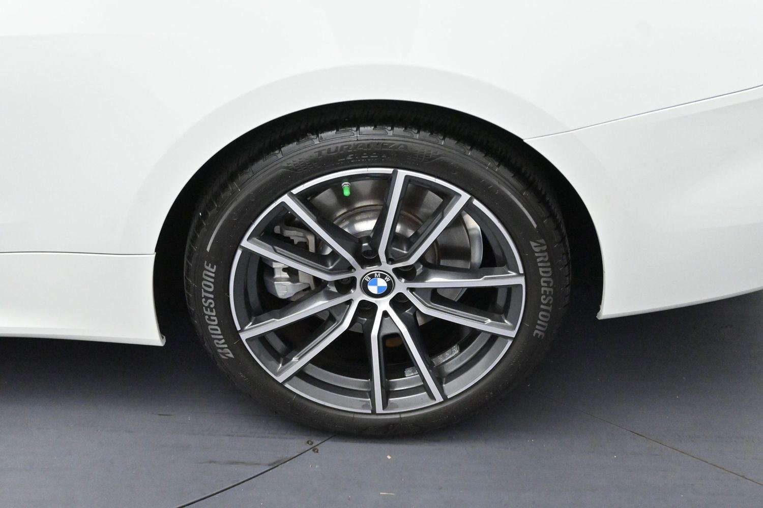 Used 2024 Alpine White BMW 430i xDrive image 31