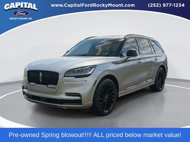 Used 2024 Silver Lincoln Reserve image 1