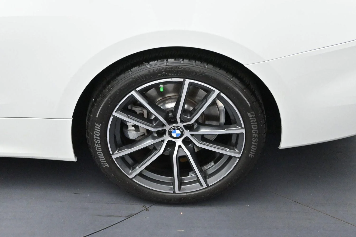 Used 2024 Alpine White BMW 430i xDrive image 31