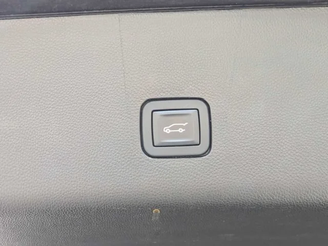 Used 2018 SABLE BROWN METALLIC Chevrolet LT Cloth image 13