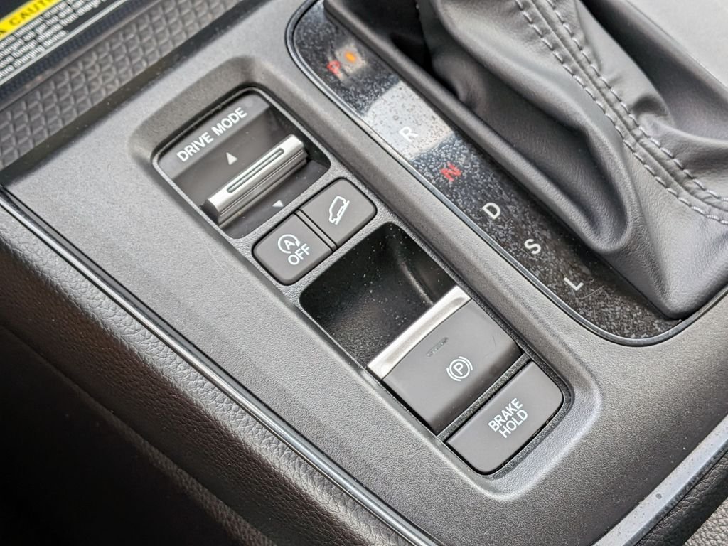 Used 2025 Silver Honda EX-L image 26