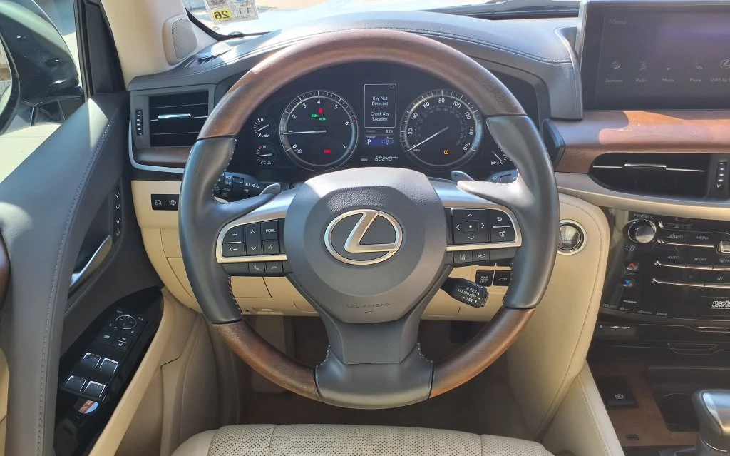 Used 2021 White Lexus 570 image 24