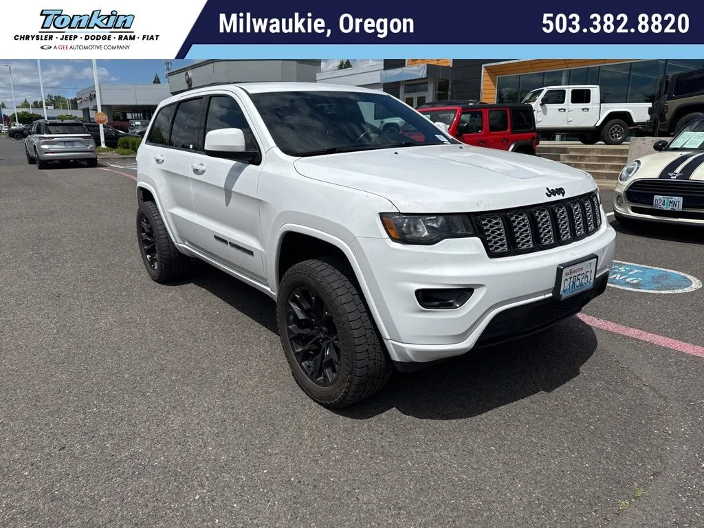 2018 Jeep Grand Cherokee Altitude 4WD's photo