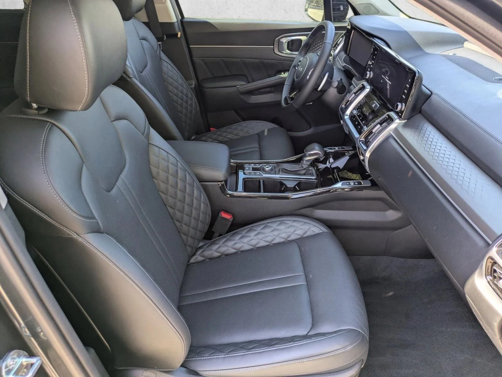 Used 2023 Gravity Grey Kia SX Prestige image 23