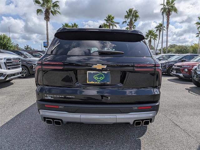 Certified Used 2025 Mosaic Black Metallic Chevrolet LT image 4