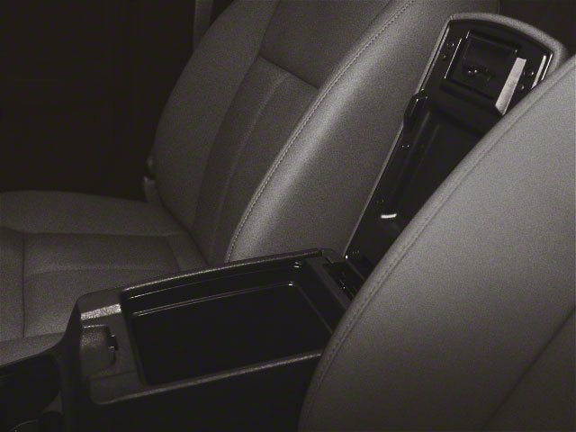 Used 2010 Summit White Chevrolet LS image 19