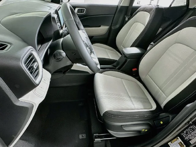 New 2026 Black Hyundai SEL image 9