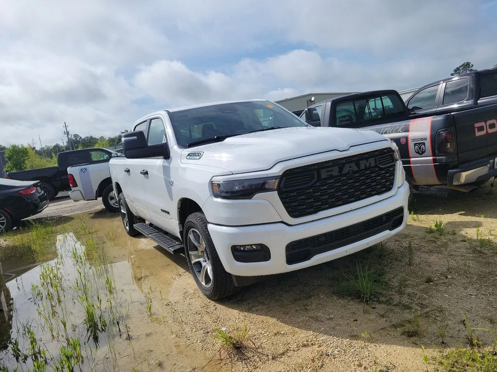2026 RAM 1500 Express 4x4 Crew Cab 5'7's photo
