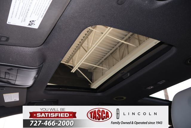 Used 2022 Quicksilver Metallic Buick Premium image 32