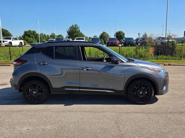 Used 2024 Gray Nissan SR image 15