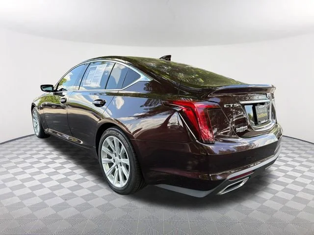 Used 2020 GARNET METALLIC Cadillac Luxury image 7