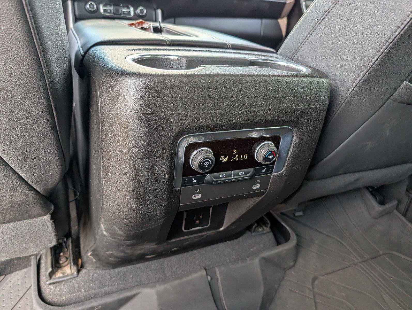 Used 2023 Summit White Chevrolet Z71 image 32