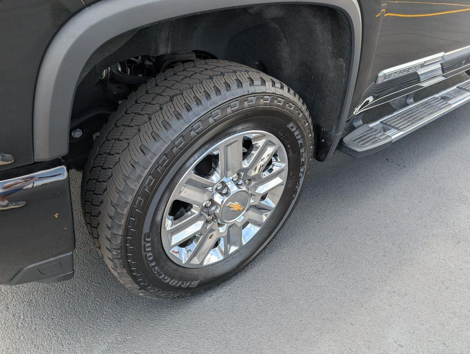 Used 2024 Black Chevrolet High Country image 41