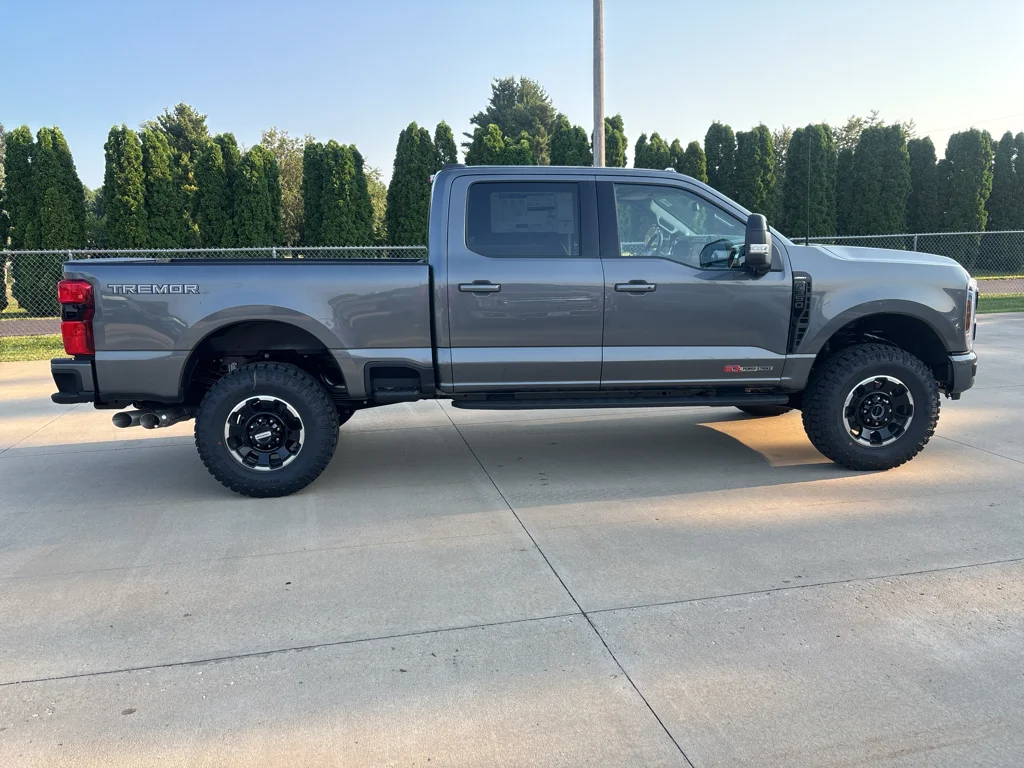 New 2026 Carbonized Gray Metallic Ford F-350® Lariat® image 4