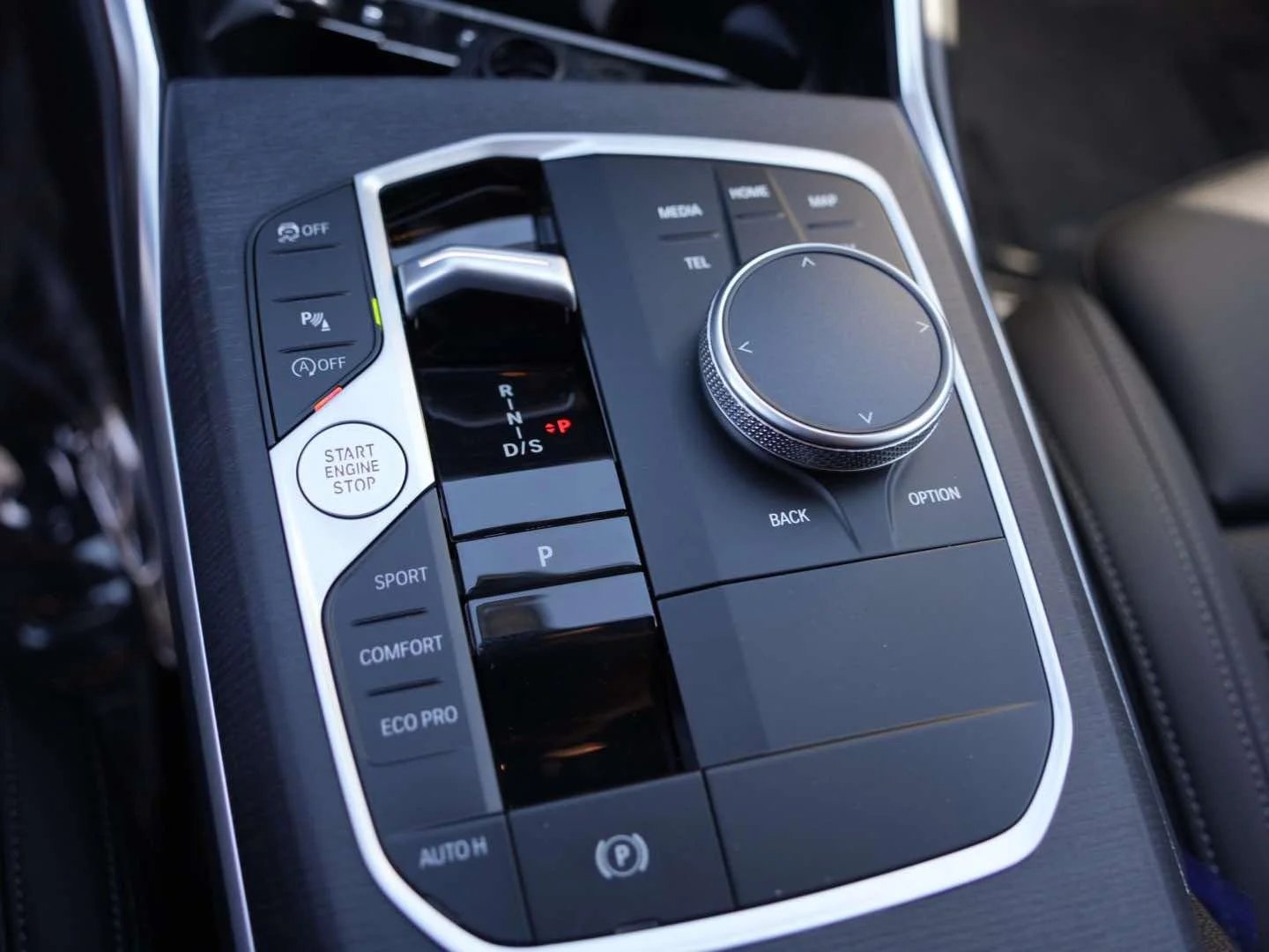 New 2026 Black Sapphire Metallic BMW 330i image 20