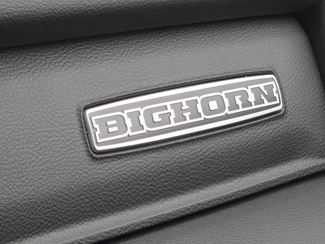 New 2026 Diamond Black Crystal Pearl-Coat Exterior Paint RAM Big Horn/Lone Star image 29