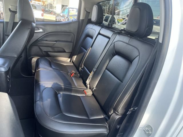 Used 2022 Summit White Chevrolet Z71 image 21