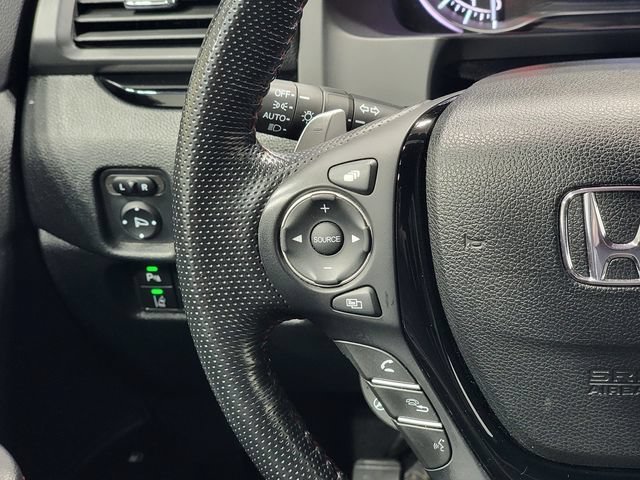 Used 2021 White Honda Black Edition image 25