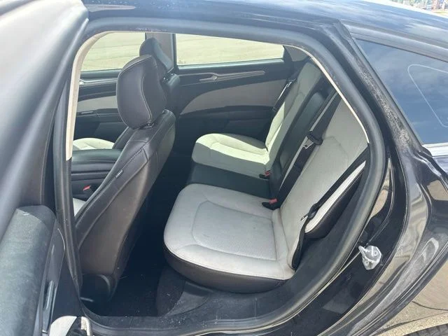 Used 2020 Black Ford SE image 7