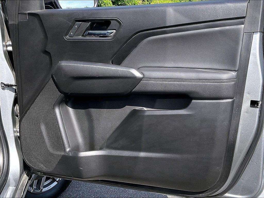 Used 2023 Gray Chevrolet LT image 26