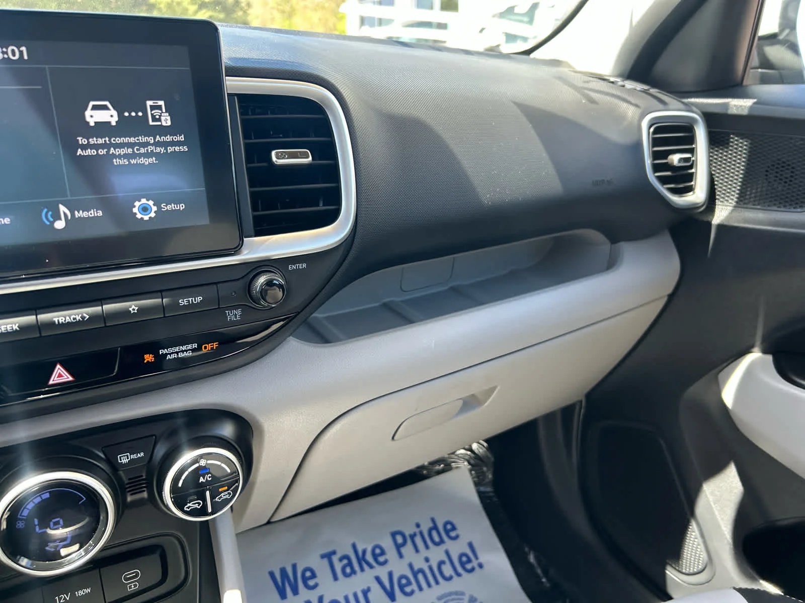 Used 2025 Mirage Green Hyundai SEL image 21