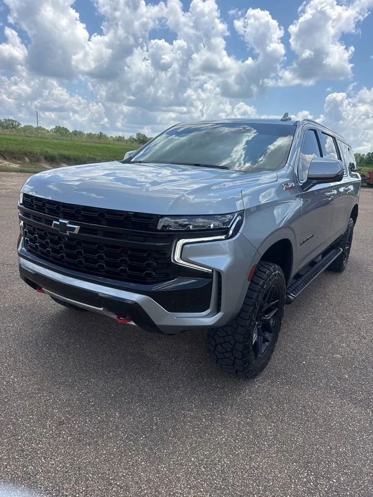 Used 2024 Sterling Gray Metallic Chevrolet Z71 image 25