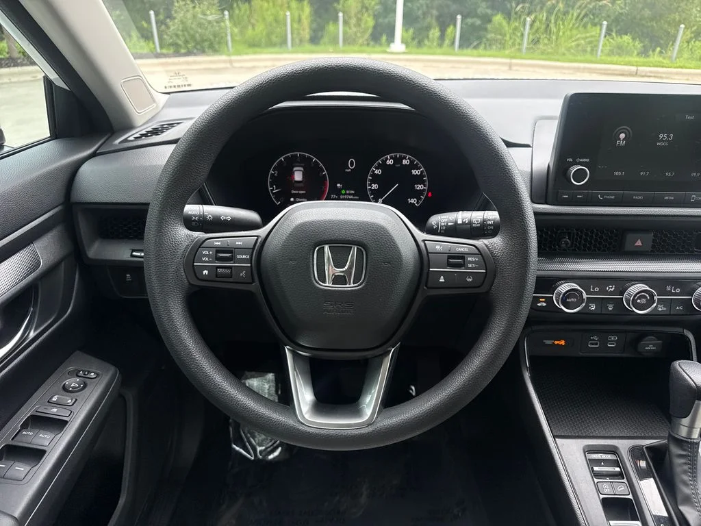 2025 Honda CR-V EX - Photo 21