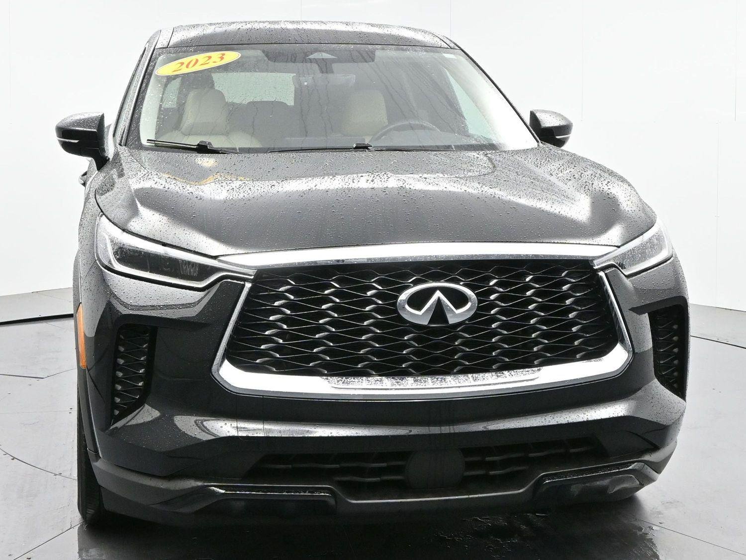 Used 2023 Mineral Black INFINITI PURE image 2