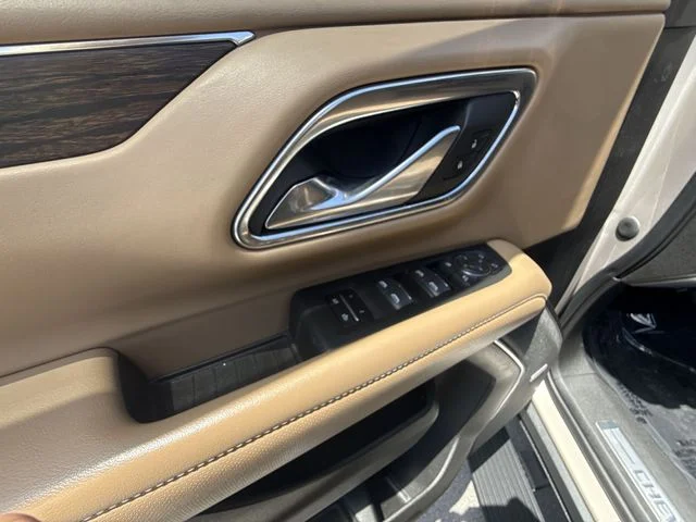 Used 2023 Beige Chevrolet Premier image 13